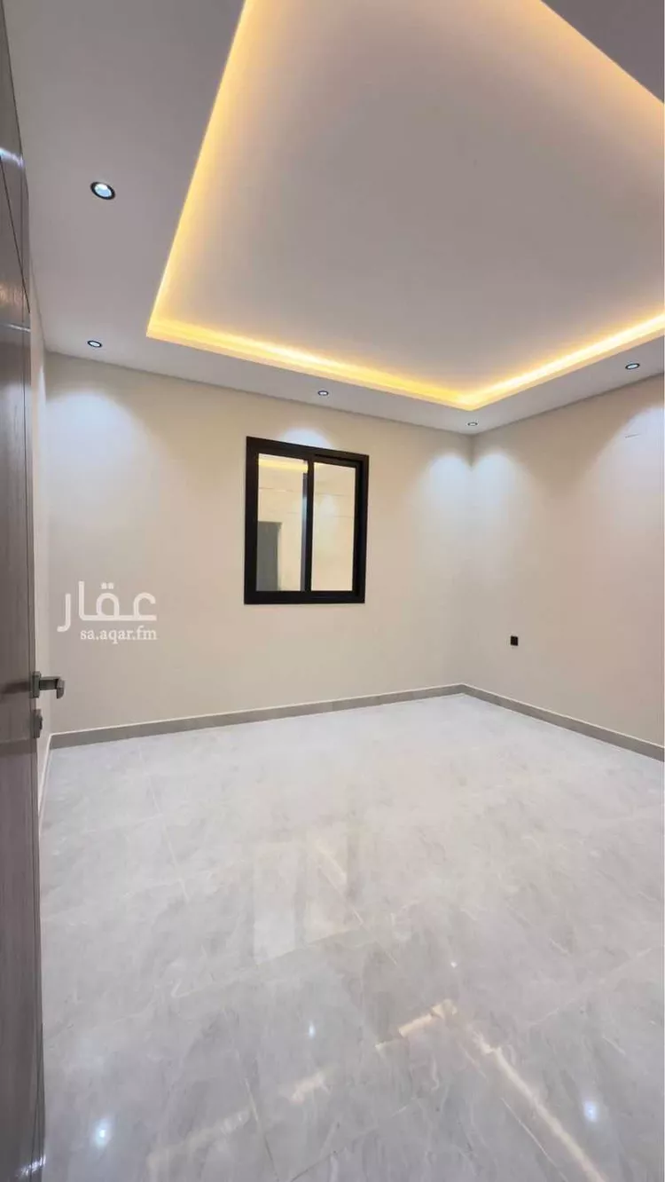 Floor for Sale in Riyadh Dirab 8