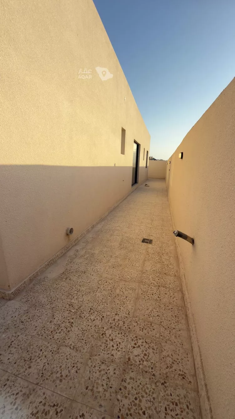 Floor for Sale in Riyadh As Suwaidi Al Gharabi 9