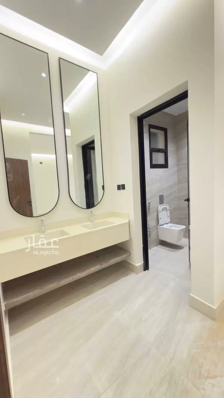 Floor for Sale in Riyadh Dirab 8