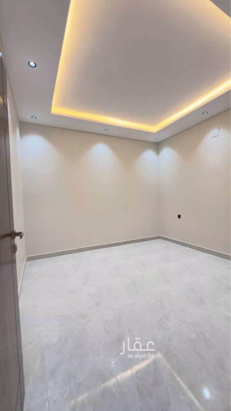 Floor for Sale in Riyadh Dirab 9