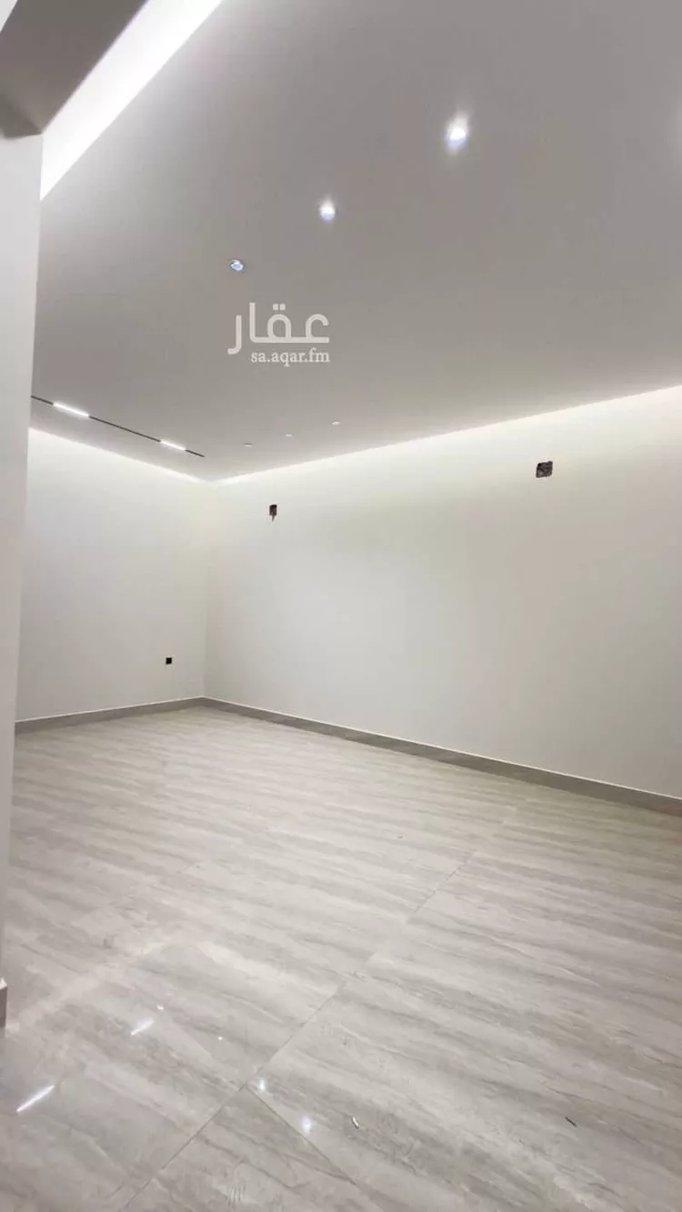 Floor for Sale in Riyadh Dirab 10