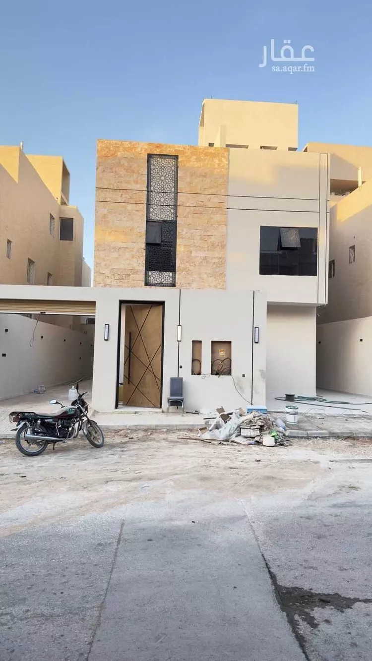 دور للبيع في شارع أحمد بن , حي الحزم, مدينة الرياض, منطقة الرياض