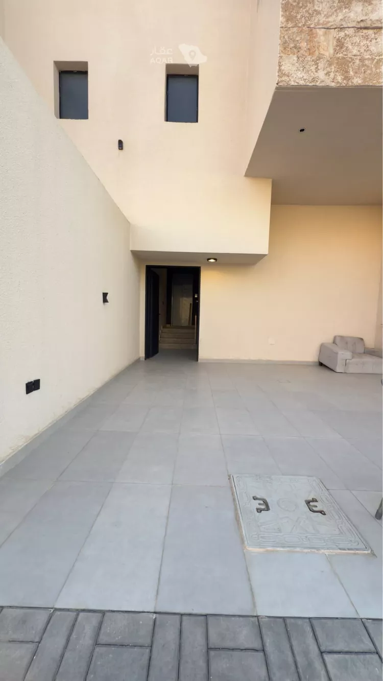 Floor for Sale in Riyadh As Suwaidi Al Gharabi 3