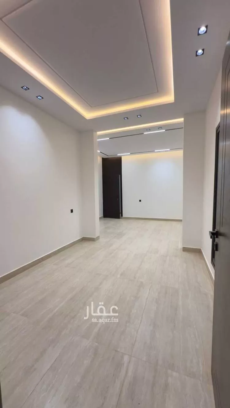 Floor for Sale in Riyadh Dirab 9