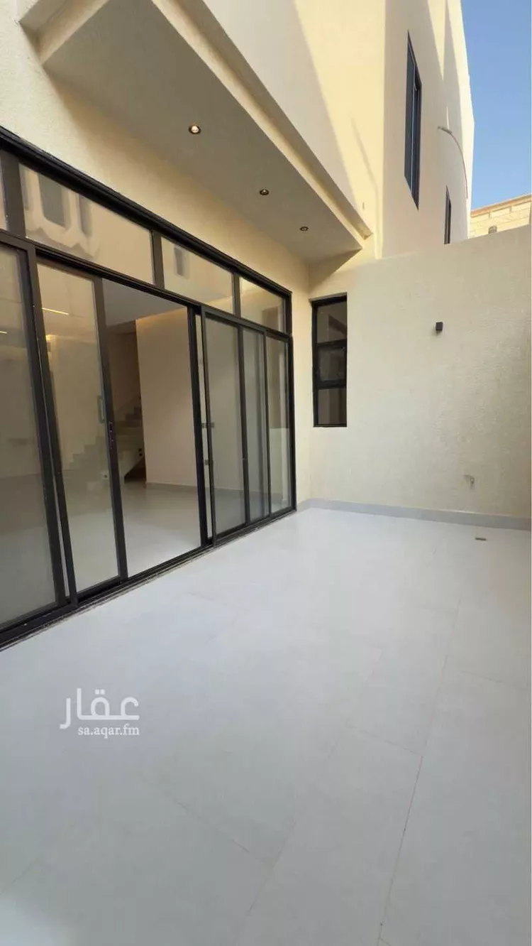 دور للبيع في شارع سهيل بن السمط, حي السويدي الغربي, مدينة الرياض, منطقة الرياض 14