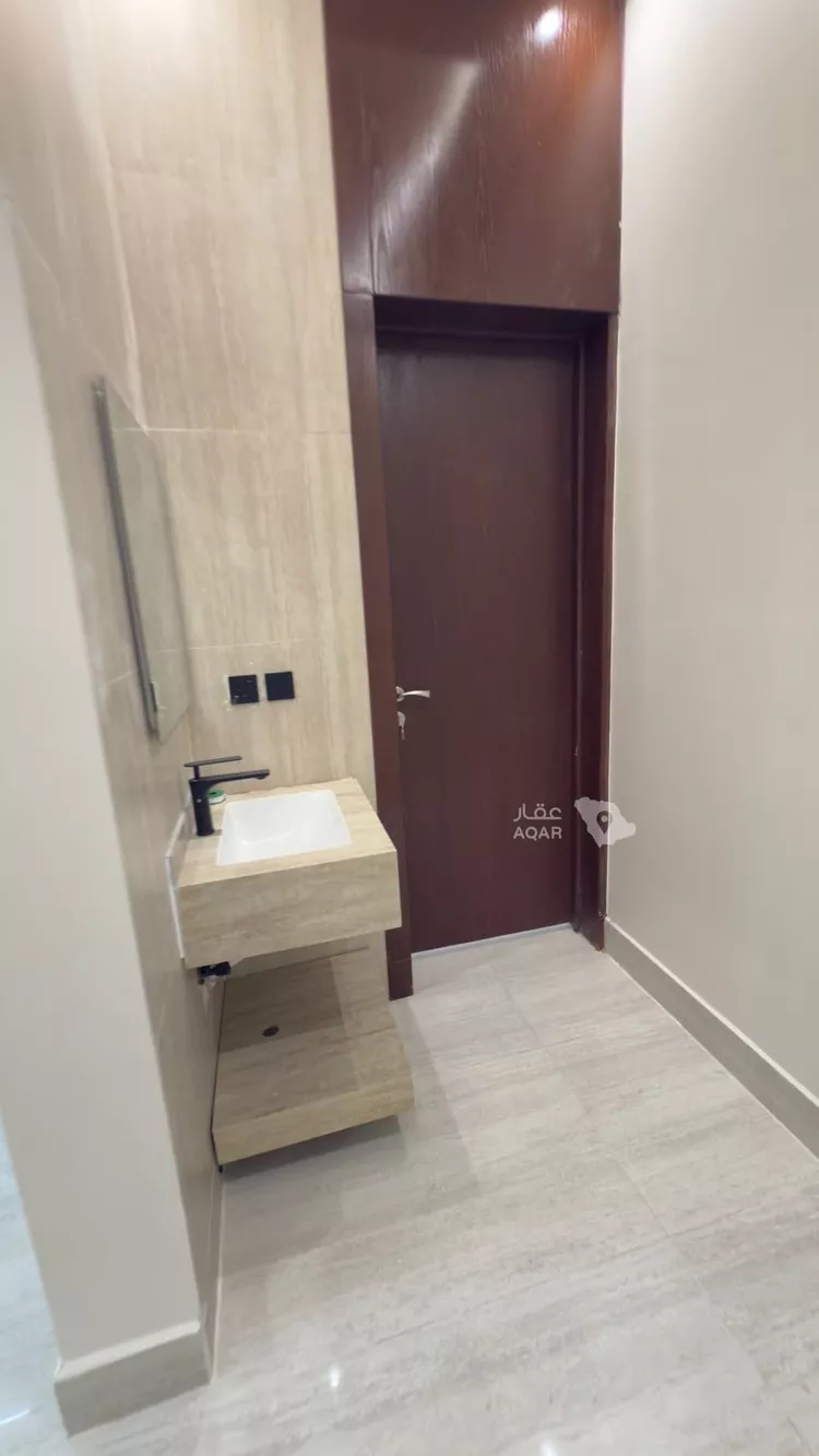Floor for Sale in Riyadh Al Hazm صورة 4
