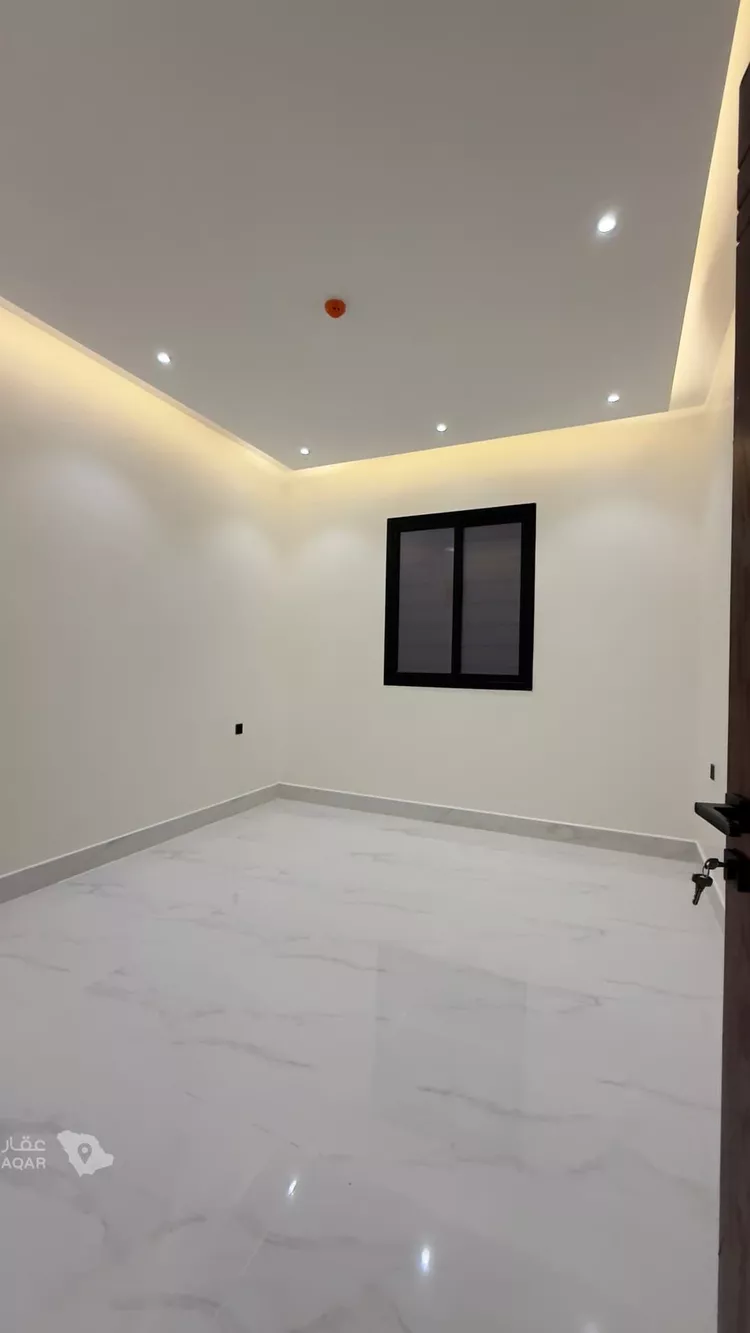 شقة للبيع في شارع سعيد بن مرة العجلي, حي عكاظ, مدينة الرياض, منطقة الرياض 12