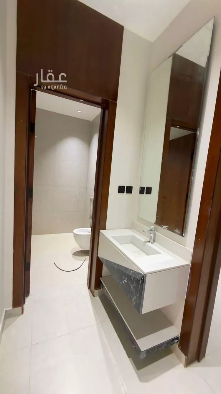 Floor for Sale in Riyadh Dirab 6