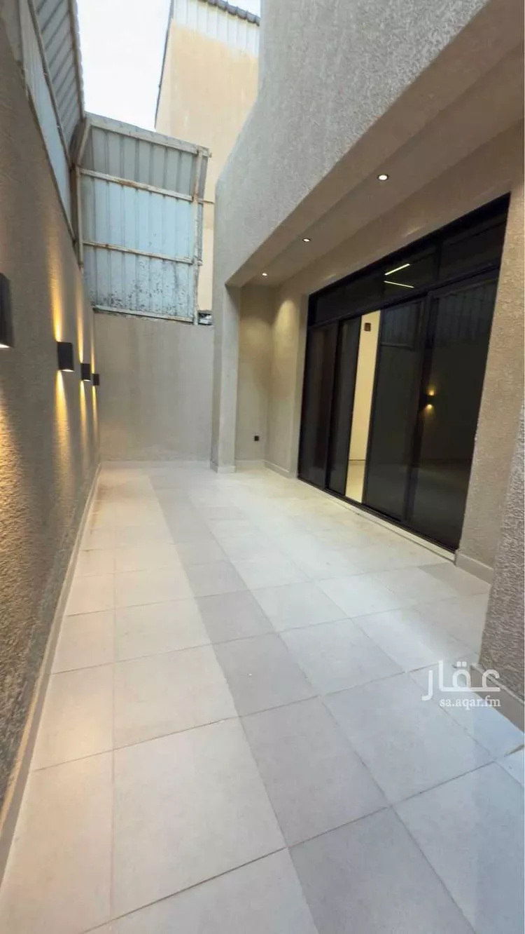 فيلا للبيع في شارع أبي الفوارس الحربي, حي الزهرة, مدينة الرياض, منطقة الرياض 18