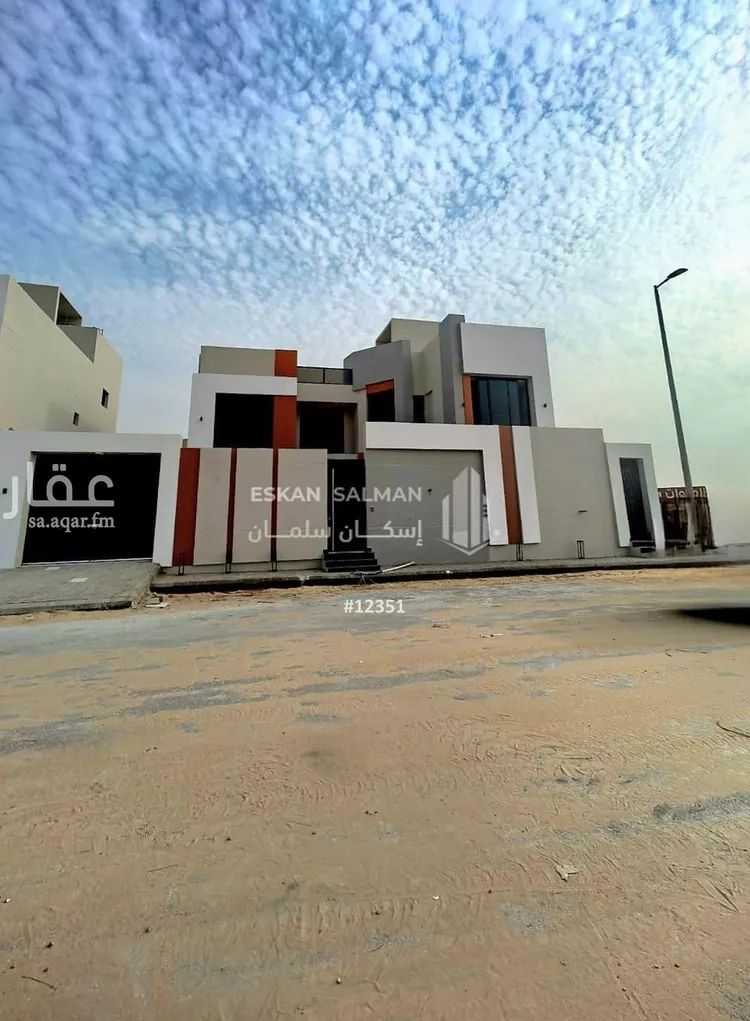 فيلا للبيع في شارع البطيحه, حي الدانة, مدينة الاحساء, المنطقة الشرقية