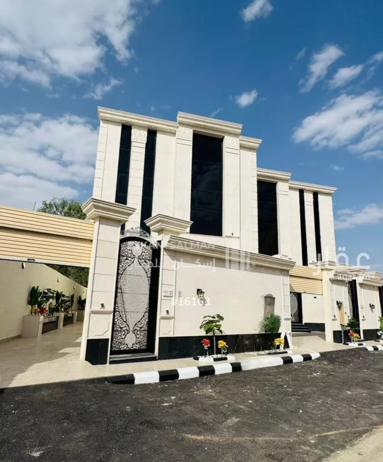 فيلا للبيع في شارع الضبيه, حي الواسط, مدينة امارة منطقة مكة المكرمة - الطائف, منطقة مكة المكرمة