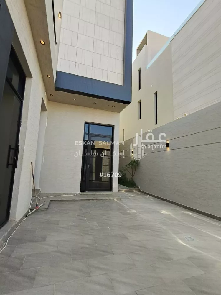 فيلا للبيع في شارع إبراهيم بن فتوح العقيلي, حي الرمال, مدينة الرياض, منطقة الرياض صورة 4