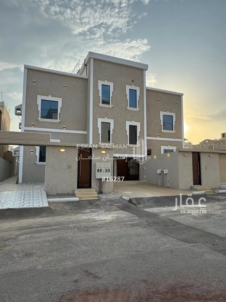 شقة للبيع في شارع أبو سعيد السيرافي, حي الرحاب 2, مدينة جازان, منطقة جازان