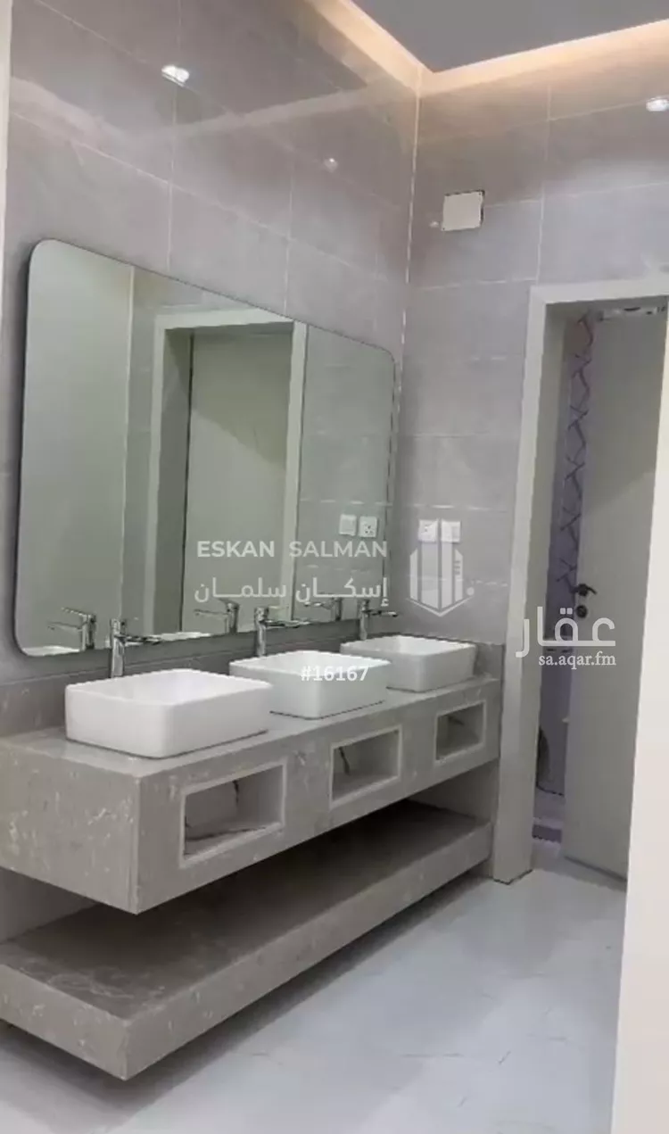 دور للبيع في شارع  الحجرين, حي الأمير سلطان, مدينة بيشه, منطقة عسير صورة 3