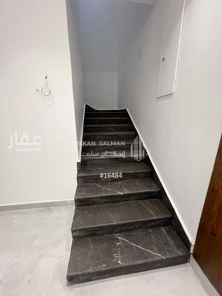 فيلا للبيع في شارع نصيب بن رباح, حي الفاروق, مدينة الرياض, منطقة الرياض صورة 5