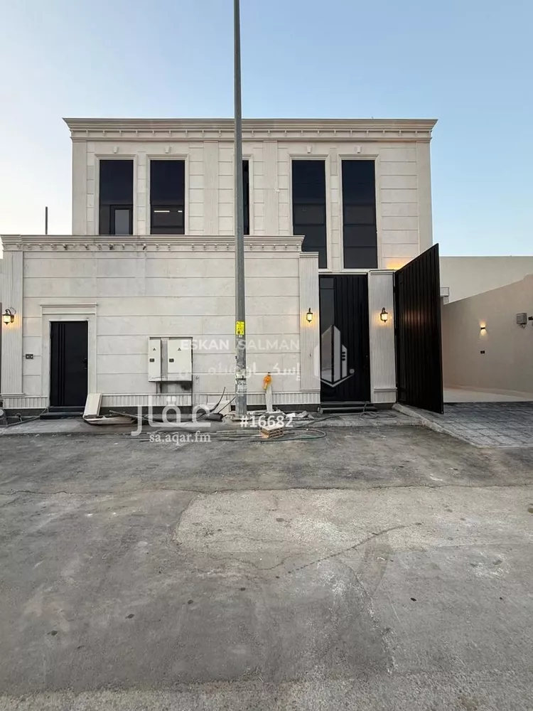 فيلا للبيع في شارع أبي محمد الأصبهاني, حي الرمال, مدينة الرياض, منطقة الرياض