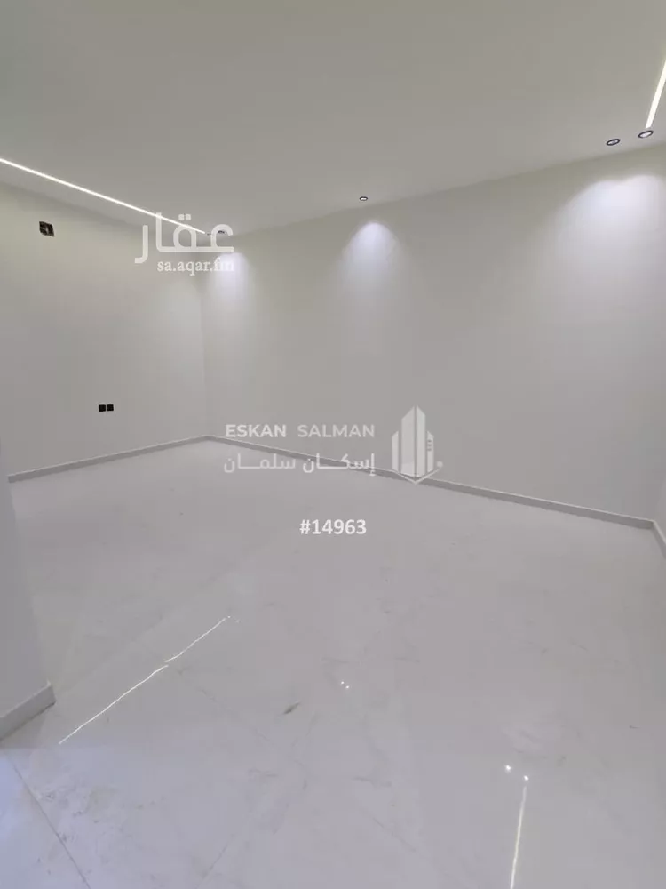 دور للبيع في شارع رقم 126, حي الجنادرية, مدينة الرياض, منطقة الرياض صورة 2