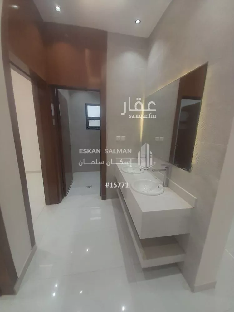 دور للبيع في شارع البازان, حي النظيم, مدينة الرياض, منطقة الرياض صورة 3