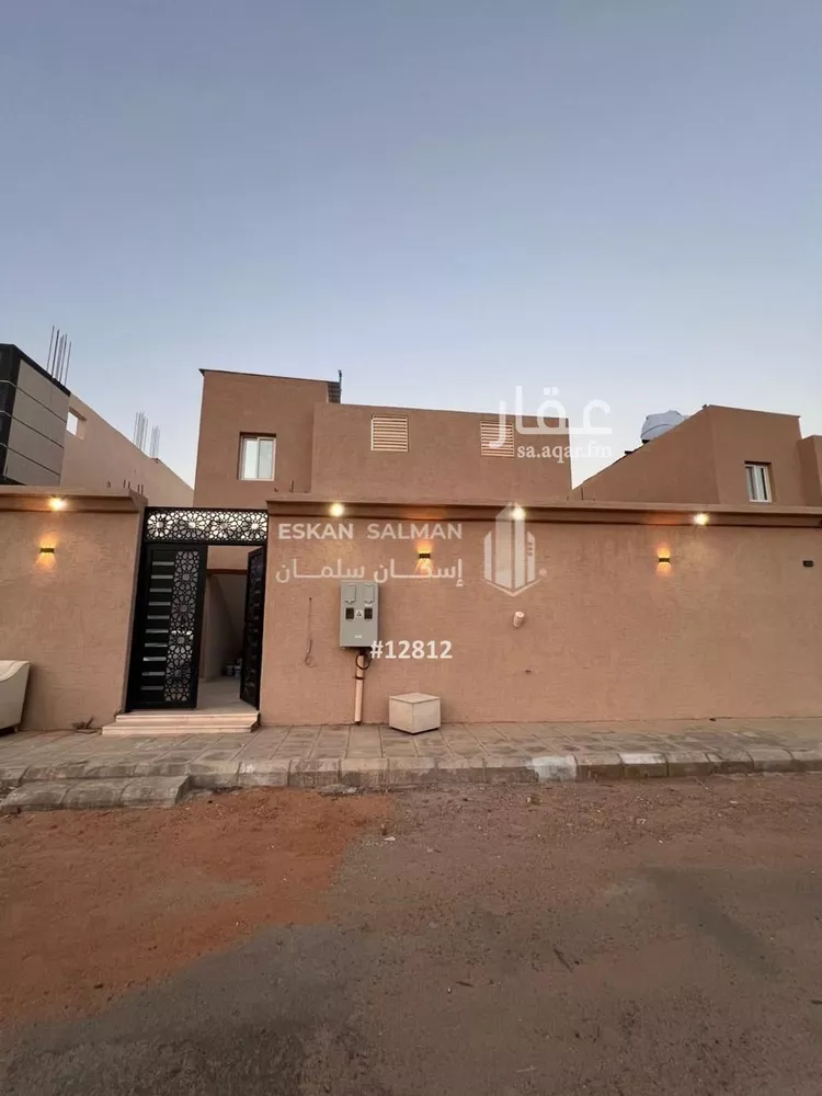 دور للبيع في شارع عمرو ابن غزية النجاري, حي العزيزية, مدينة المدينه المنوره, منطقة المدينة المنورة صورة 2