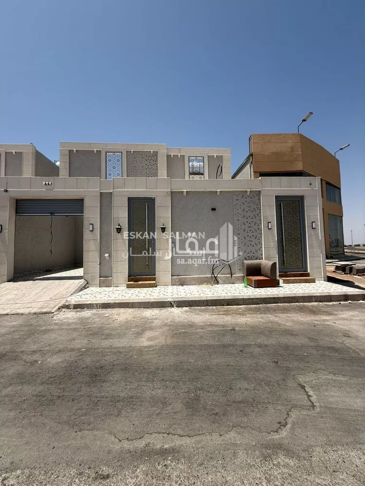 دور للبيع في شارع عيسى عبدالله محمد ال جابر عسيري, حي نبلاء, مدينة المدينه المنوره, منطقة المدينة المنورة