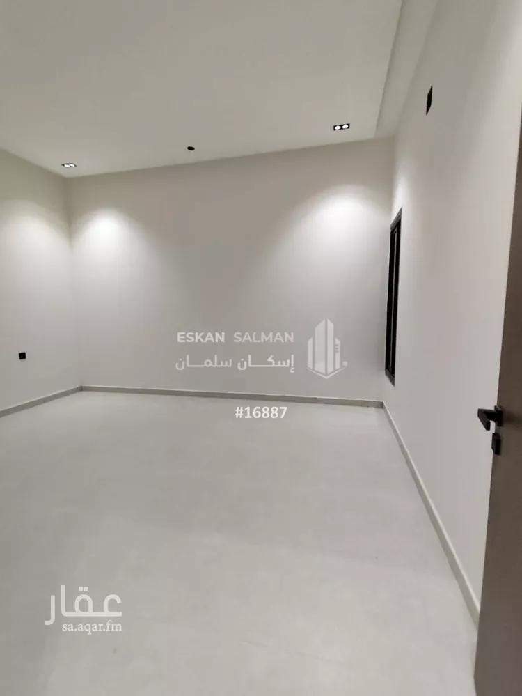 دور للبيع في شارع حميد الطويل, حي عكاظ, مدينة الرياض, منطقة الرياض صورة 3