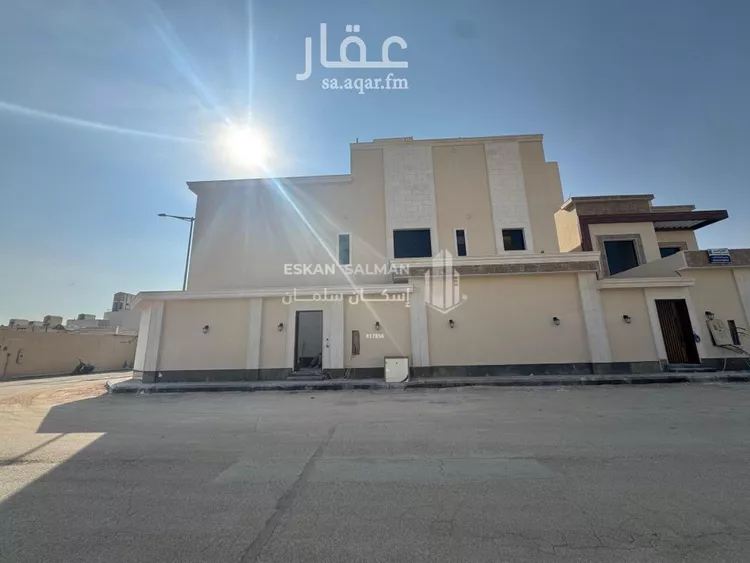 فيلا للبيع في شارع جبل اليمامة, حي القادسية, مدينة الرياض, منطقة الرياض صورة 4