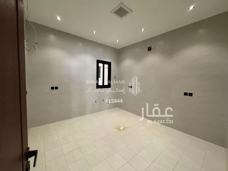 فيلا للبيع في شارع علاء الدين القرشي, حي العوالي, مدينة الرياض, منطقة الرياض صورة 2