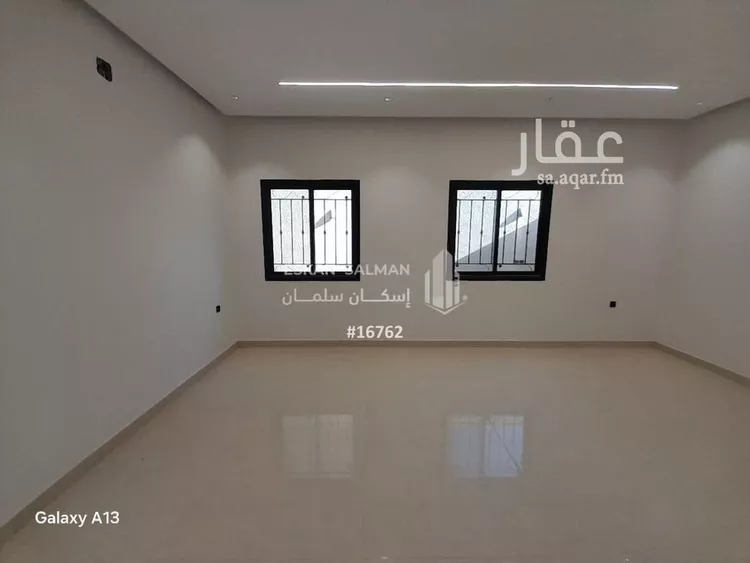 فيلا للبيع في شارع عمر ابن حبيب, حي الجنادرية, مدينة الرياض, منطقة الرياض صورة 4