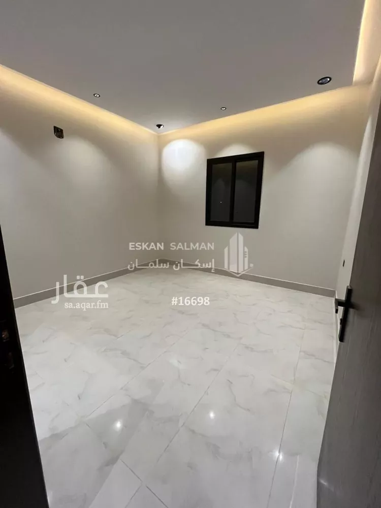 دور للبيع في شارع حسين باسلامه, حي الرمال, مدينة الرياض, منطقة الرياض صورة 4