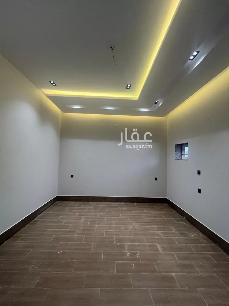 دور للبيع في شارع ميمونة بنت الحارث, حي الزهور, مدينة صامطة, منطقة جازان 14