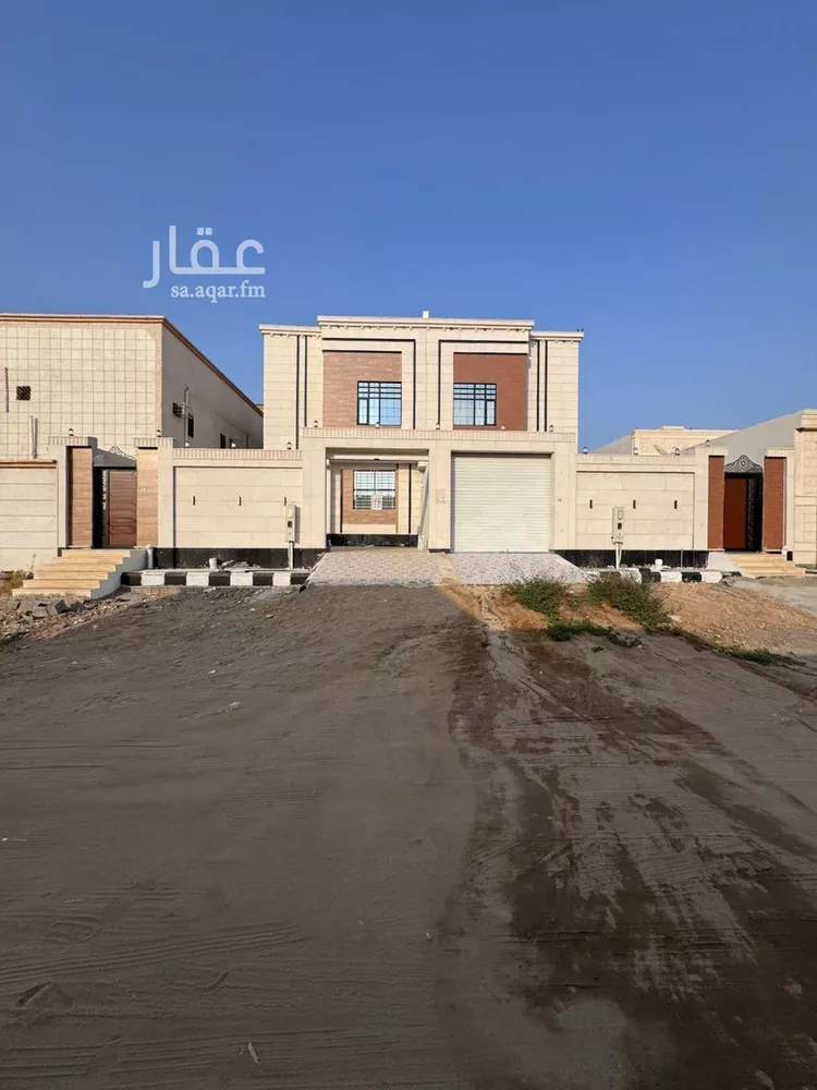فيلا للبيع في شارع العام, حي الروضة, مدينة ابو عريش - ابو عريش, منطقة جازان