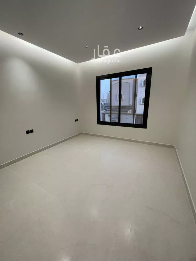 شقة للبيع في شارع أحمد عبد الله الفاسي, حي السويس 2, مدينة جازان, منطقة جازان صورة 3