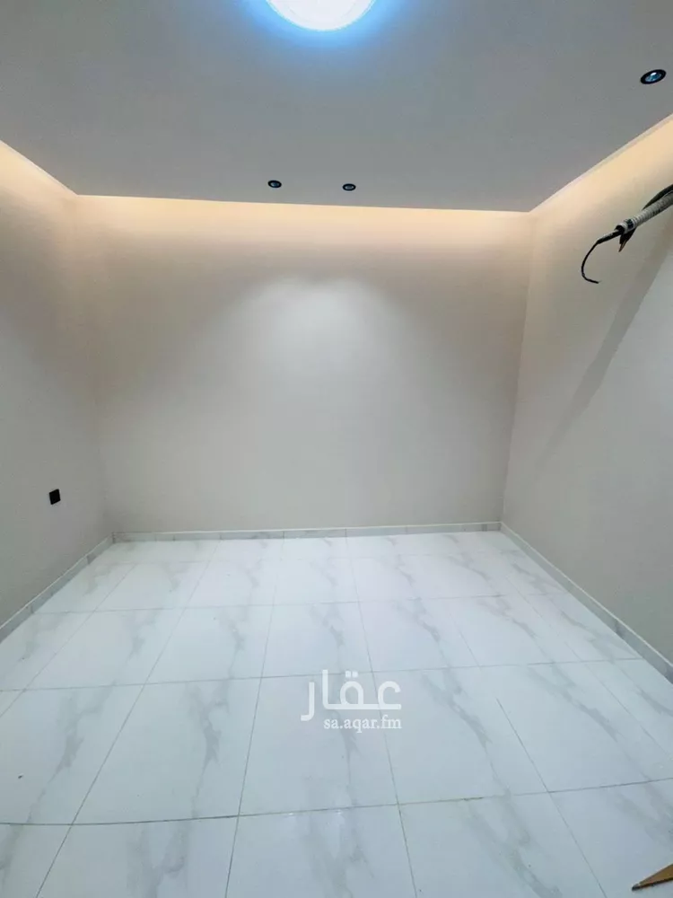 شقة للبيع في شارع علي باكثير, حي السويس 1, مدينة جازان, منطقة جازان صورة 5