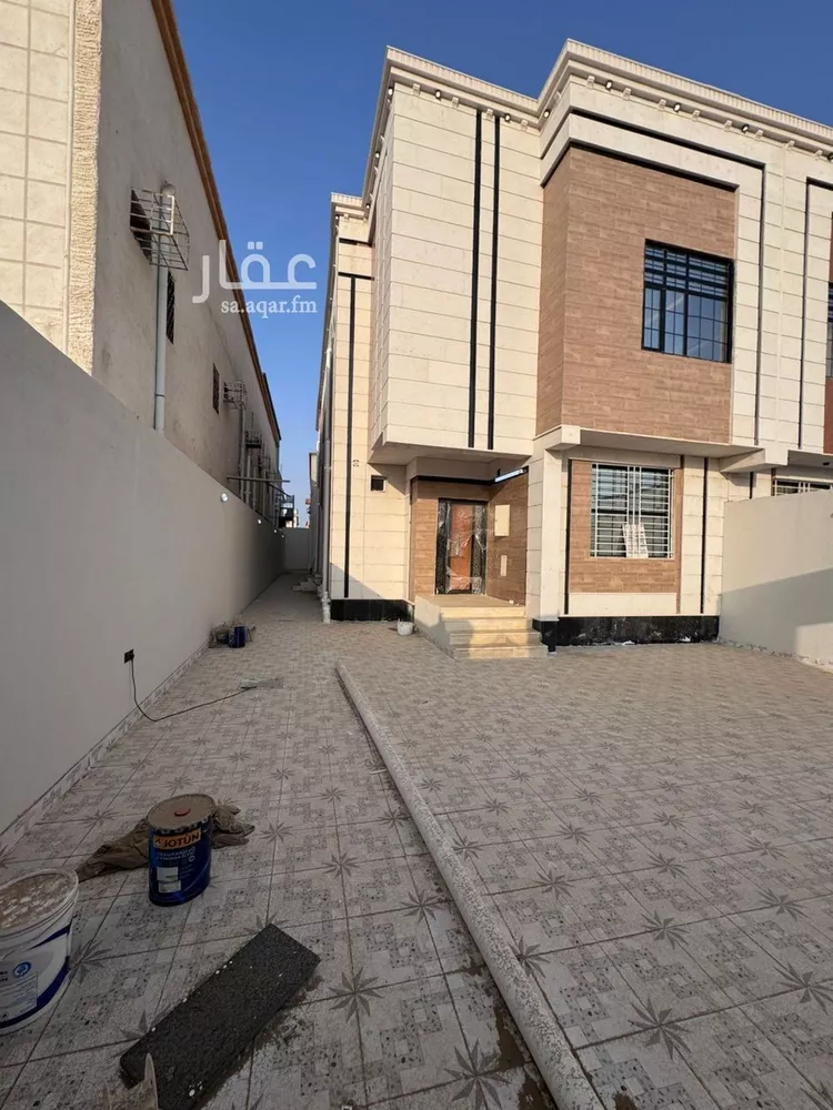 فيلا للبيع في شارع العام, حي الروضة, مدينة ابو عريش - ابو عريش, منطقة جازان صورة 2