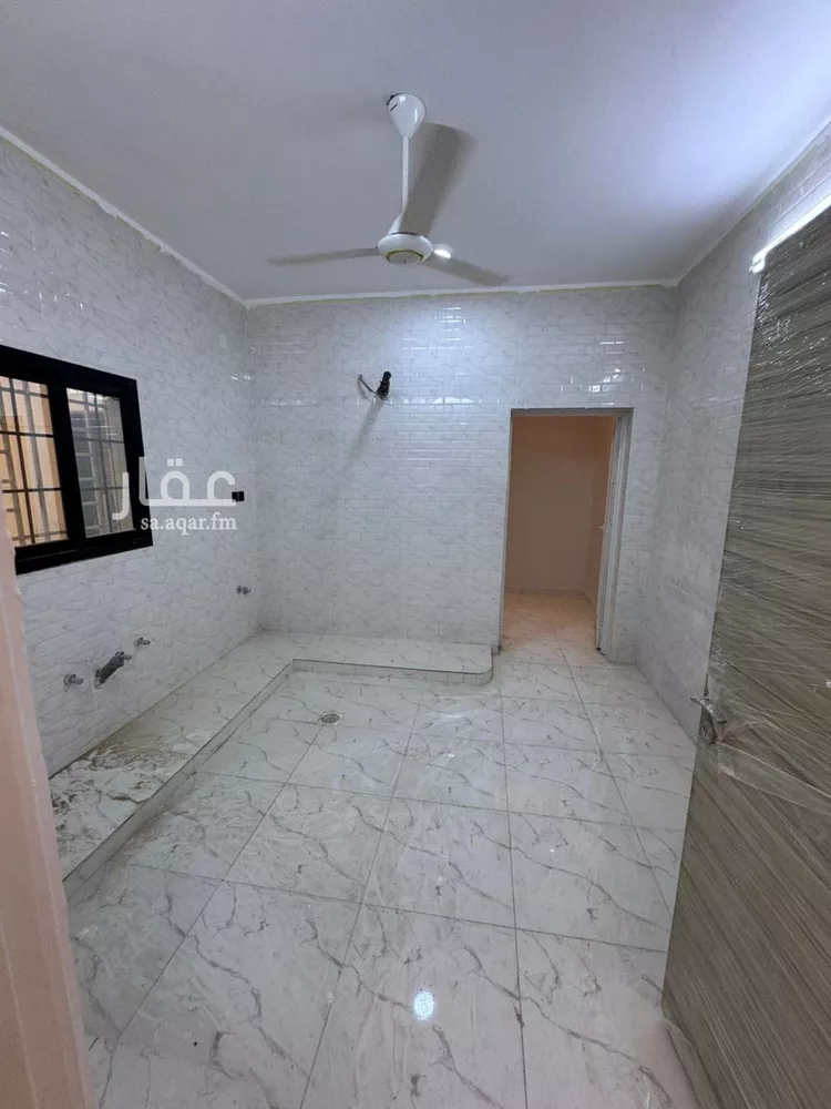 فيلا للبيع في شارع العام, حي الروضة, مدينة ابو عريش - ابو عريش, منطقة جازان صورة 3