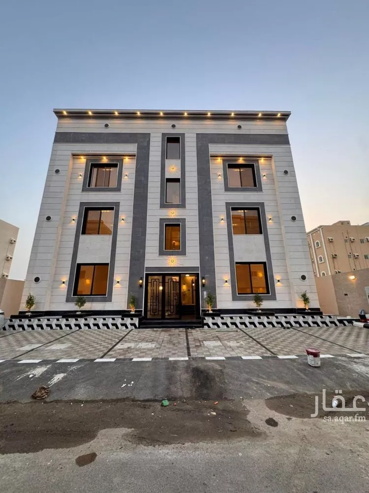 شقة للبيع في شارع شارع عبادة بن الصامت, حي المحمدية 2, مدينة جازان, منطقة جازان