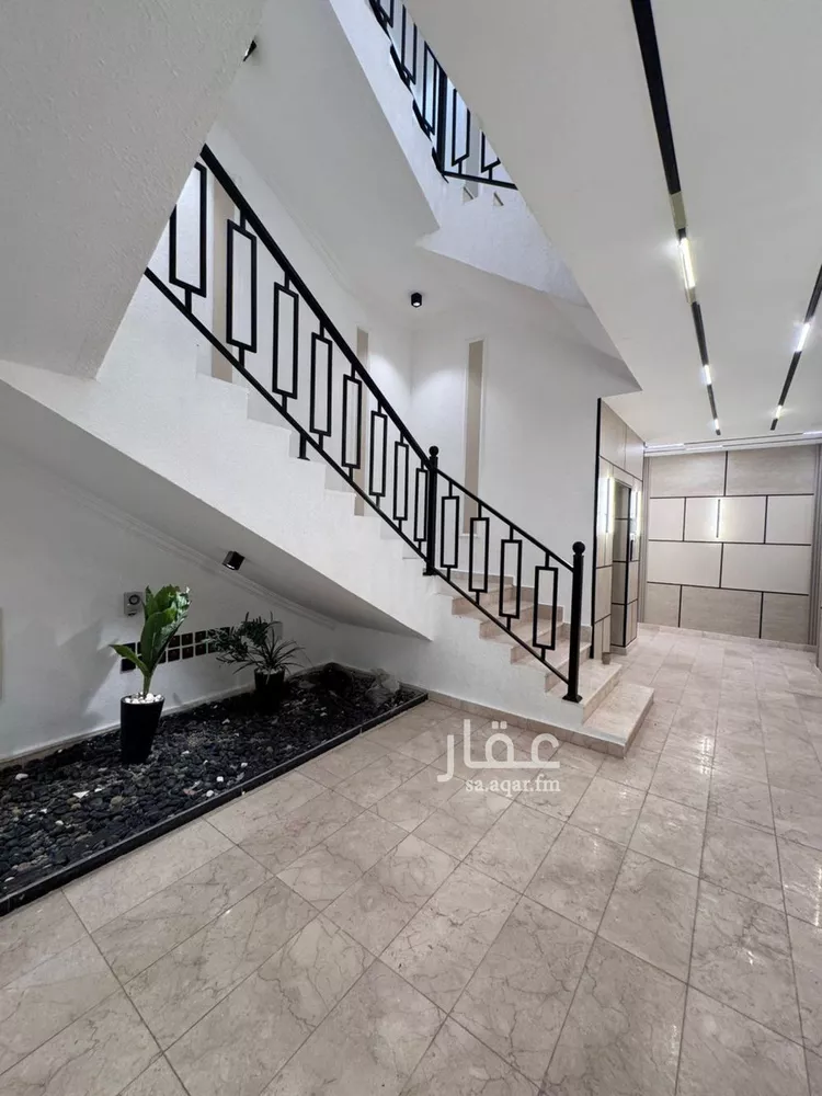 شقة للبيع في شارع شهيد الدين ثم الوطن عبدالله شيبان حسن حمدي, حي الشاطئ, مدينة جازان, منطقة جازان صورة 3