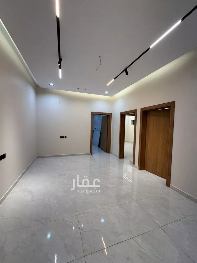 شقة للبيع في شارع شارع شهيد الدين ثم الوطن كمال يعقوب محسن حكمي, حي السويس 1, مدينة جازان, منطقة جازان صورة 3