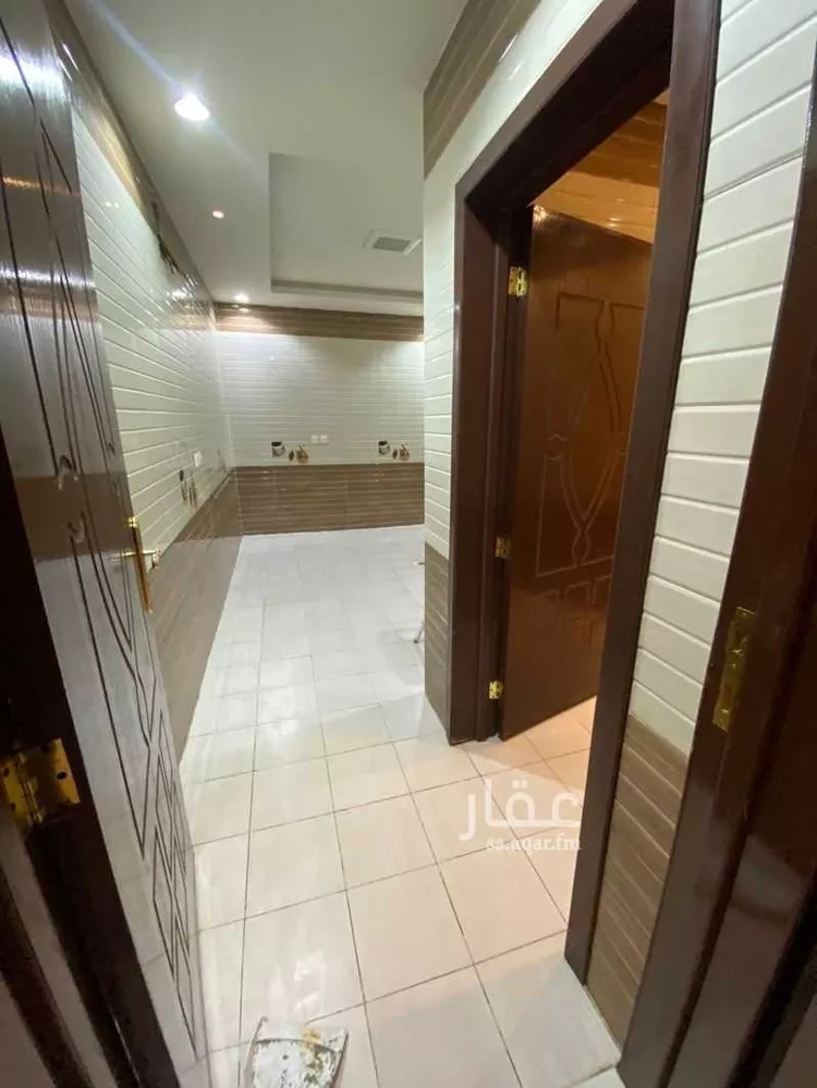 شقة للبيع في شارع نجران ، حي ظهرة لبن ، الرياض ، منطقة الرياض صورة 4