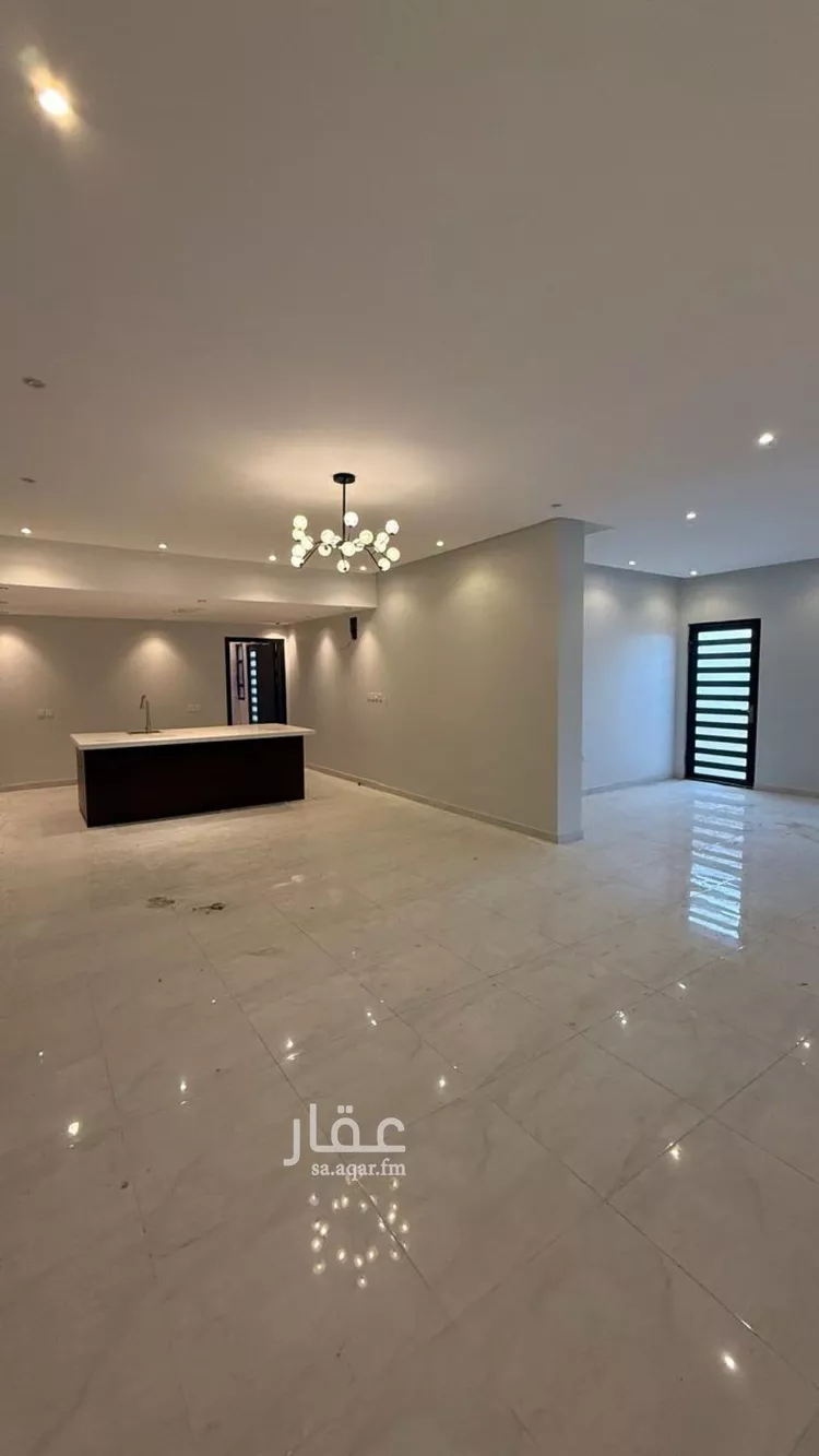 فيلا للبيع في شارع الفوز, حي الأمواج, مدينة الخبر, المنطقة الشرقية صورة 2