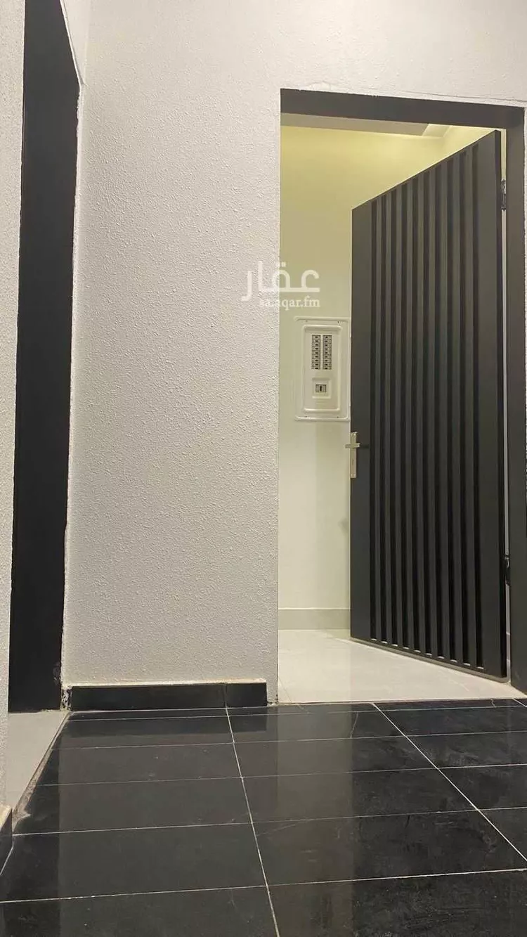 دور للبيع في شارع الكتاب, حي السعادة, مدينة الرياض, منطقة الرياض صورة 3
