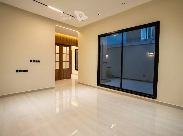 Floor for Sale in Riyadh As Saadah 7