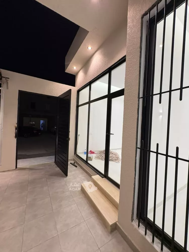 Floor for Sale in Riyadh As Saadah 5