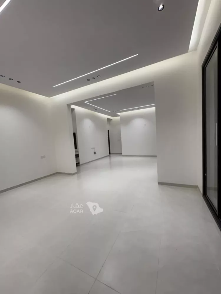 Floor for Sale in Riyadh As Saadah 3