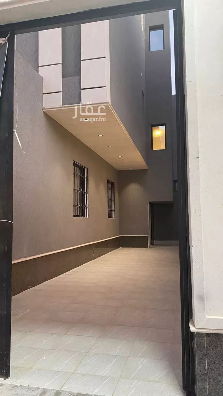 دور للبيع في شارع الكتاب, حي السعادة, مدينة الرياض, منطقة الرياض صورة 2