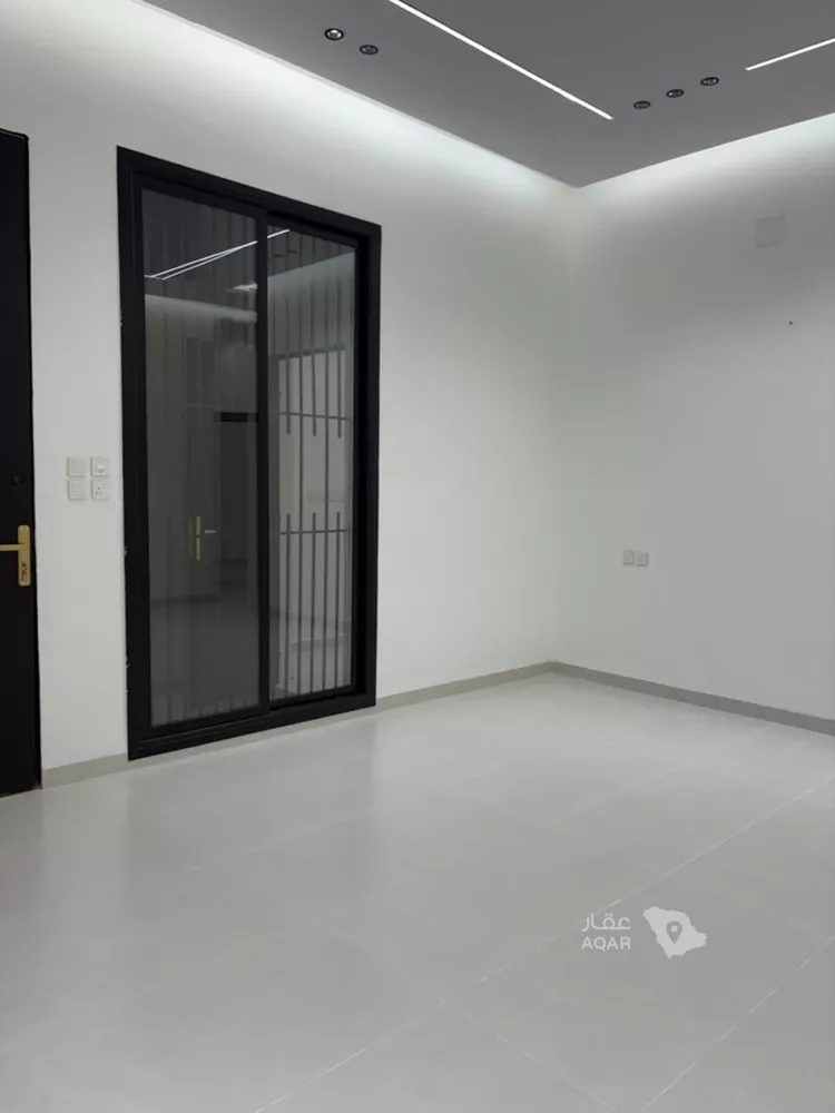 Floor for Sale in Riyadh As Saadah 7