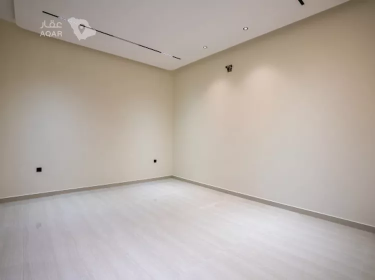 Floor for Sale in Riyadh As Saadah 6