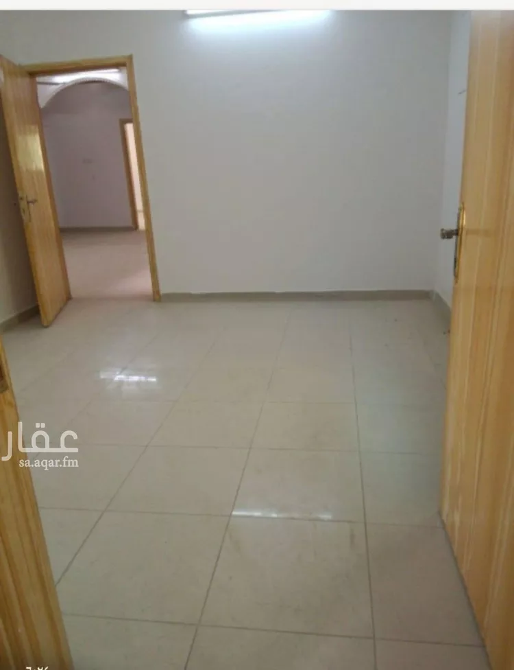 فيلا للبيع في شارع الرمثية, حي العزيزية, مدينة الرياض, منطقة الرياض صورة 2