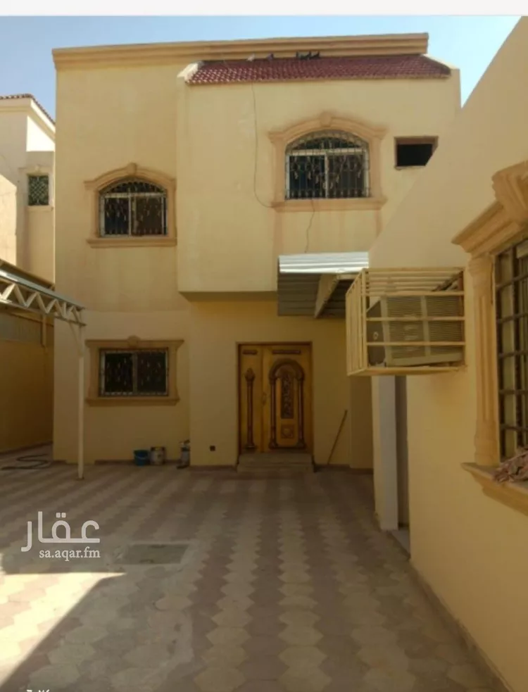 فيلا للبيع في شارع الرمثية, حي العزيزية, مدينة الرياض, منطقة الرياض 10