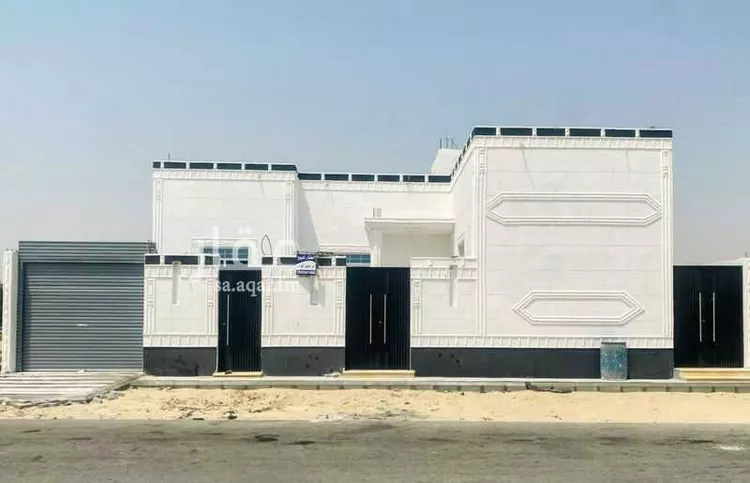 دور للبيع في شارع ابو سفيان بن الحارث ، حي ج7 ، الخفجي ، الخفجي